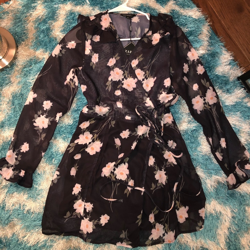 Long sleeves dress from Zaful . Size S